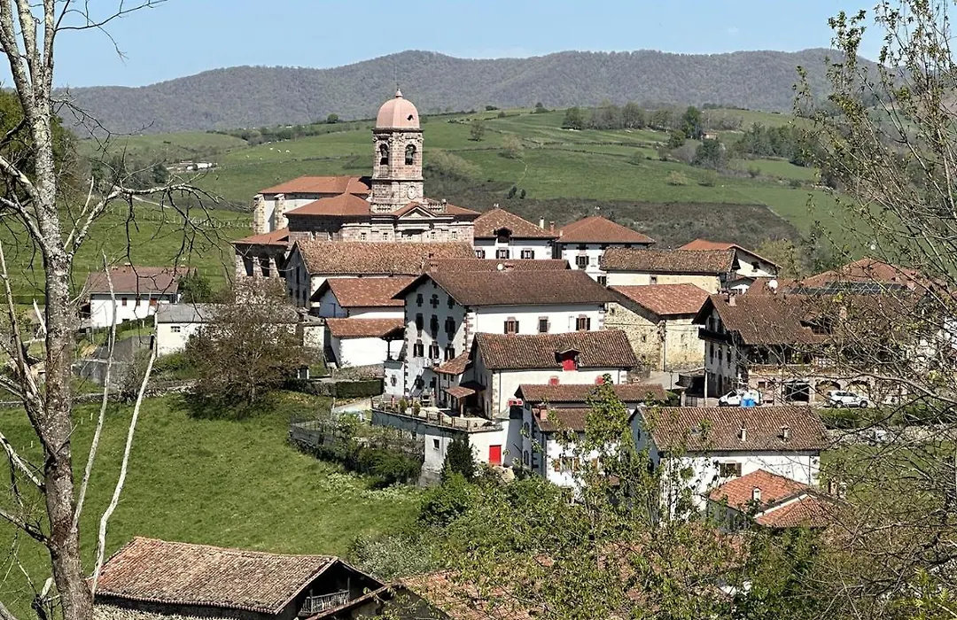 Casa Rural Sutegia-1
